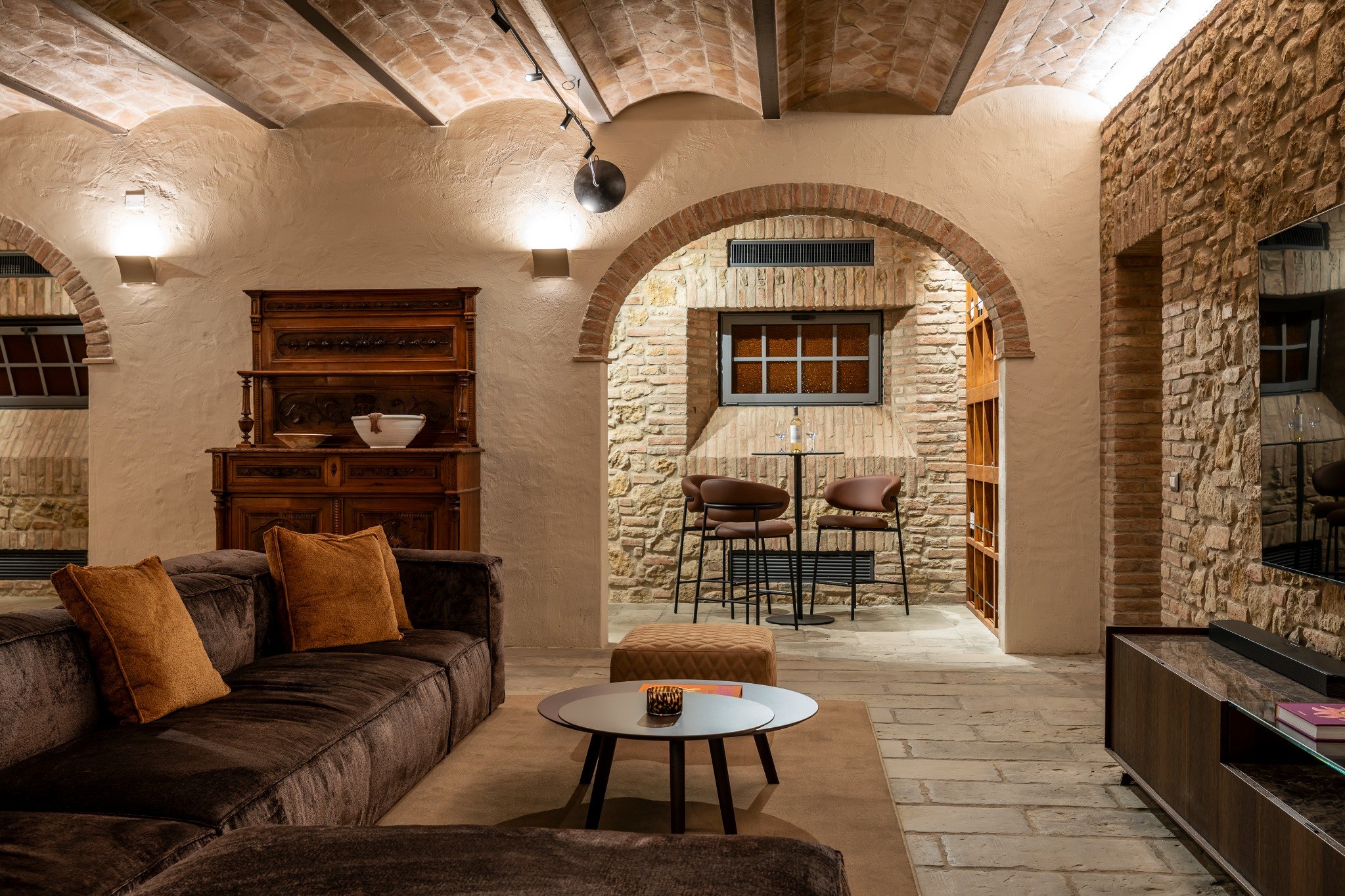 Villa Luce cellar lounge