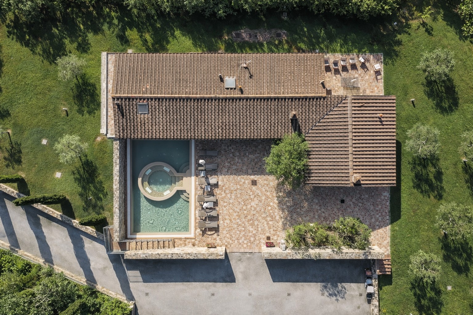 Villa Tabaccaia aerial pool view
