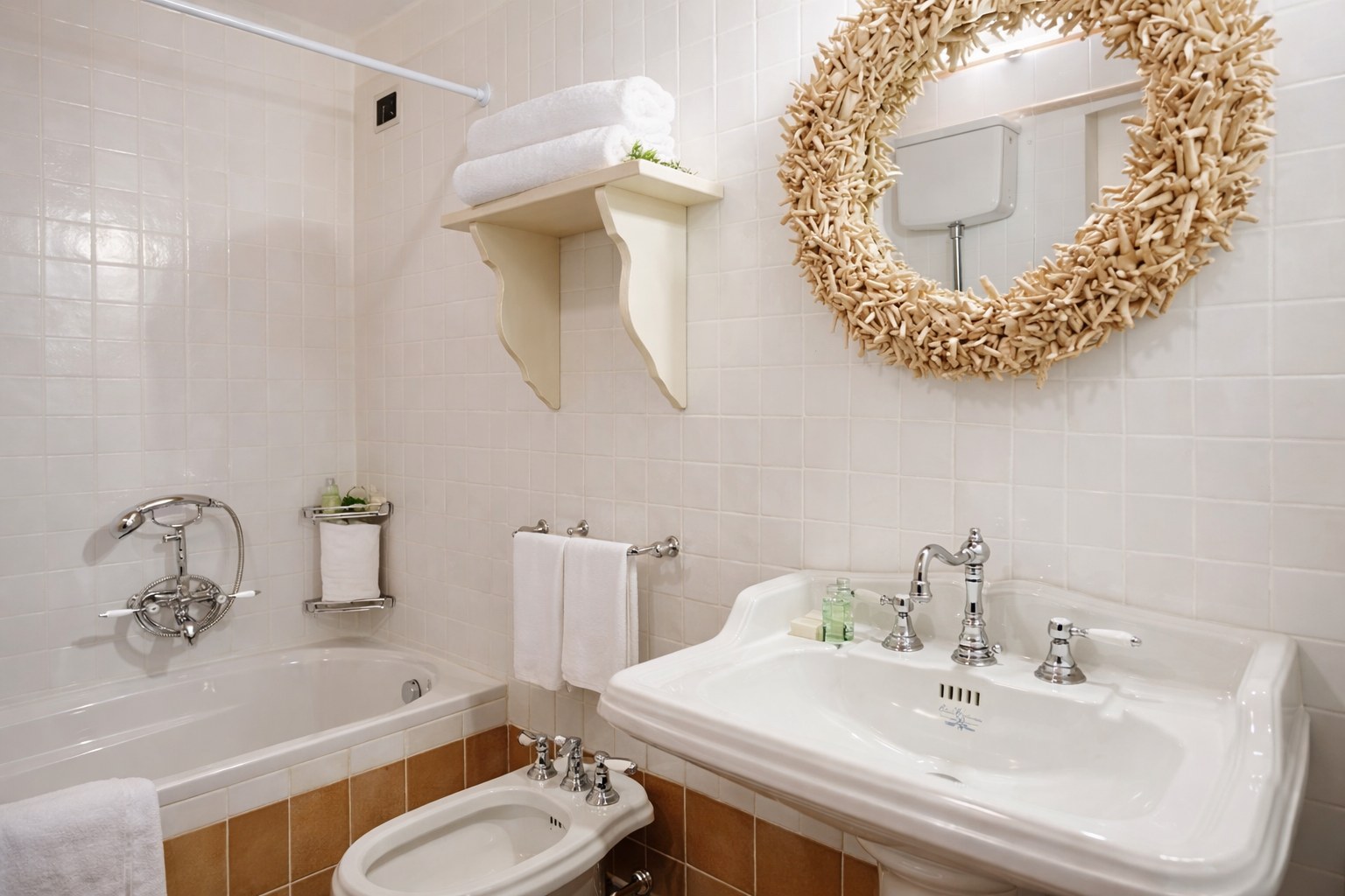 Villa Vignola bathroom detail